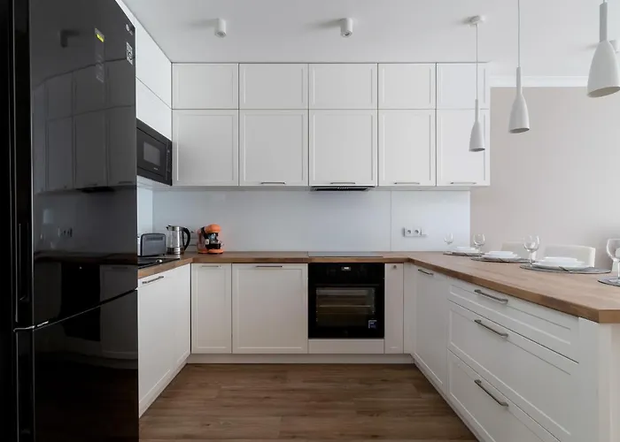 아파트 Modern Suitable For Remote Work With Balcony & Parking By Renters 크라쿠프