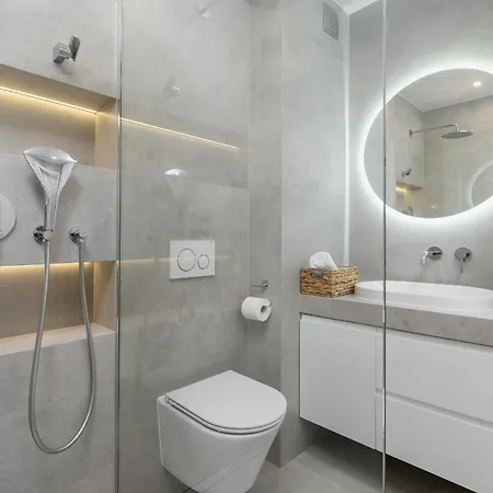 Appartamento Modern Suitable For Remote Work With Balcony & Parking By Renters *