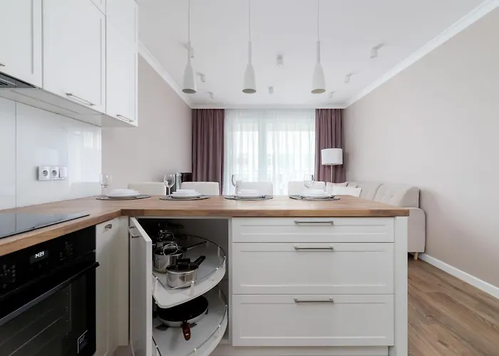 Lägenhet Modern Suitable For Remote Work With Balcony & Parking By Renters Kraków